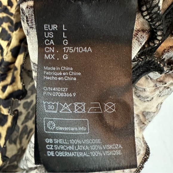 H&M Off The Shoulder Cheetah Print Blouse Large - Picture 3 of 9